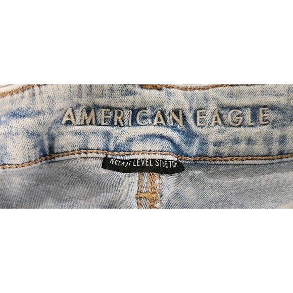 American Eagle Sz 6 Shorts Cut Off Distressed Light Wash Next Level Stretch - Picture 8 of 8